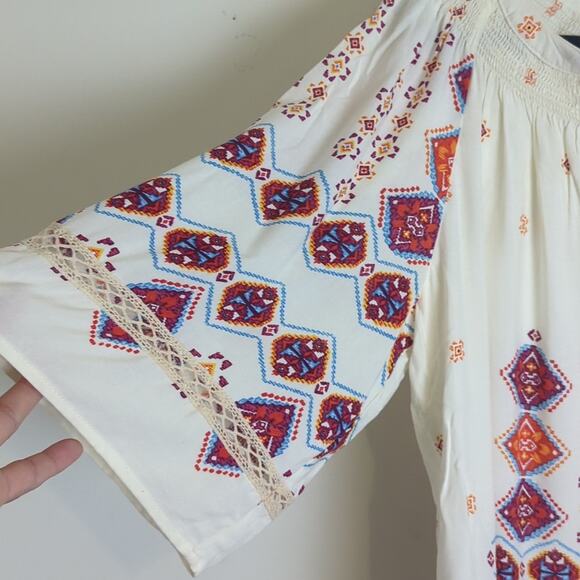 Boho Lightweight Pull Over Top With Crochet Lace Smocked Details Medium - Picture 4 of 10